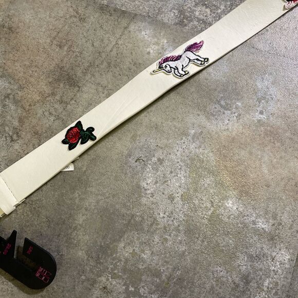 vintage y2k white faux leather nobo belt with embroidered designs - Picture 2 of 7